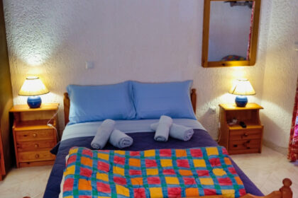Interior 03